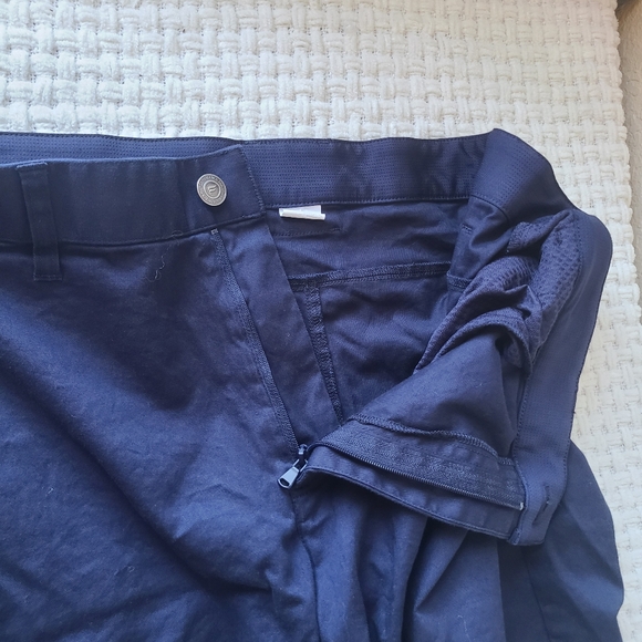 Fabletics High Side Chino Shorts Men's Size M - Picture 9 of 13